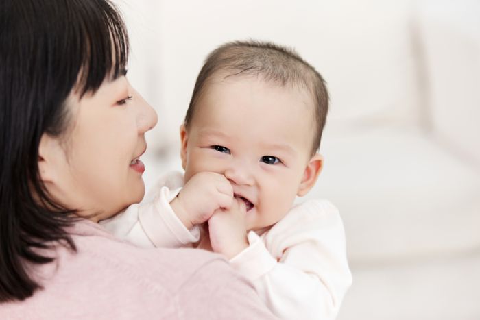 1630742532119672.jpg 攝圖網(wǎng)_501725424_微笑的新生兒開心的嬰兒寶寶(企業(yè)商用).jpg